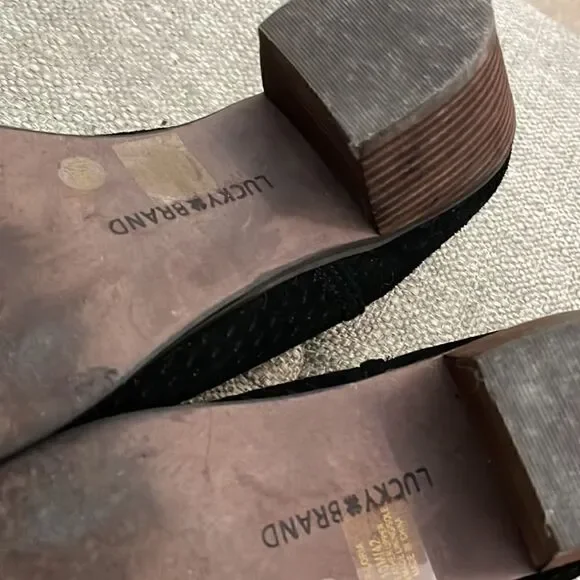 Lucky Brand Black booties  Size 10/42 get ready for Back to school and Fall - Picture 6 of 11